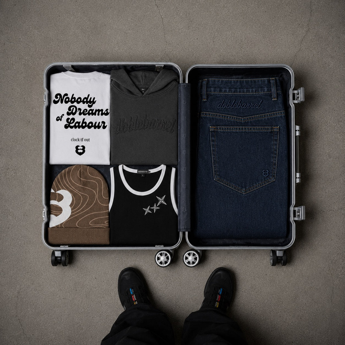 Pack Light.
Stay Gone.